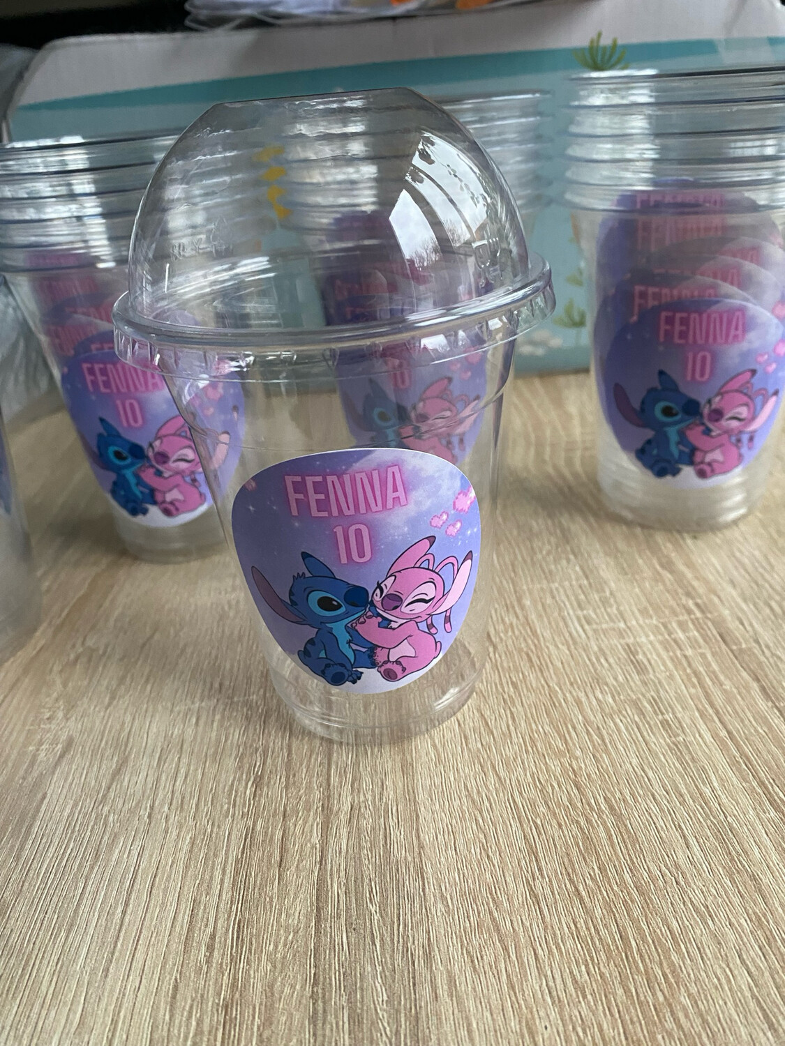 Voorbeeld Traktatie - Snoepbeker Stich Sticker