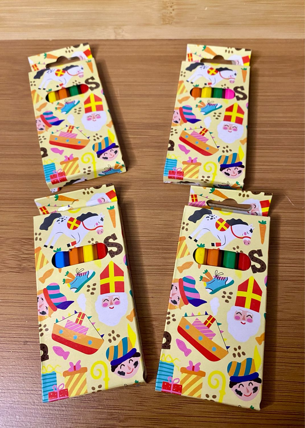 SINTERKLAAS : 6-DELIGE KLEUR POTLOODJES SET