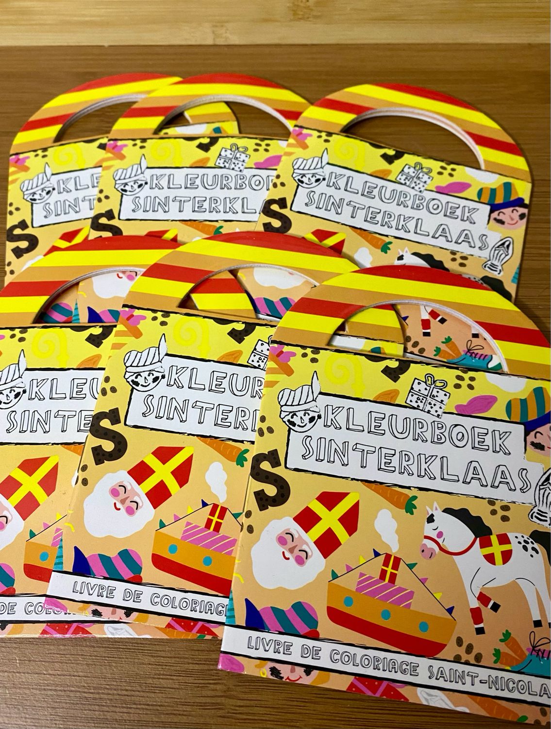 KLEINE - SINTERKLAAS - KLEURBOEKJES MET STICKERS