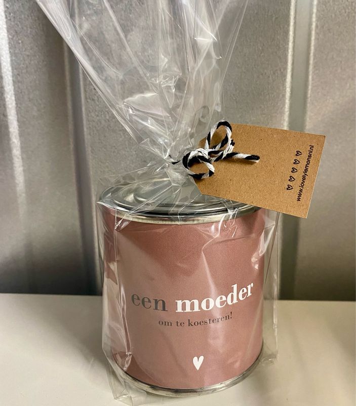 Cadeaublikje gevuld met snoepjes - Een moeder om te koesteren!