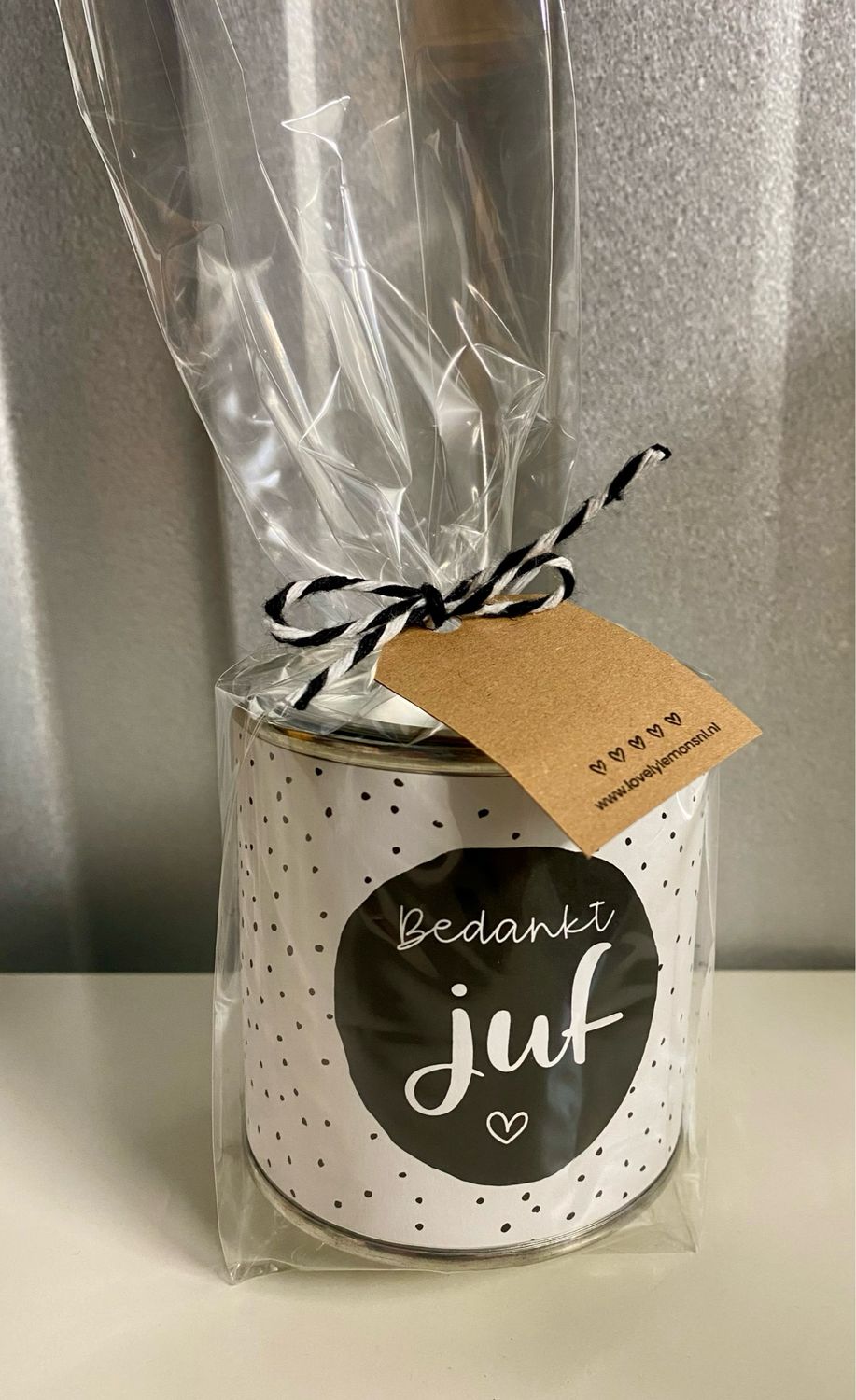 Cadeaublikje gevuld met snoep - Bedankt Juf