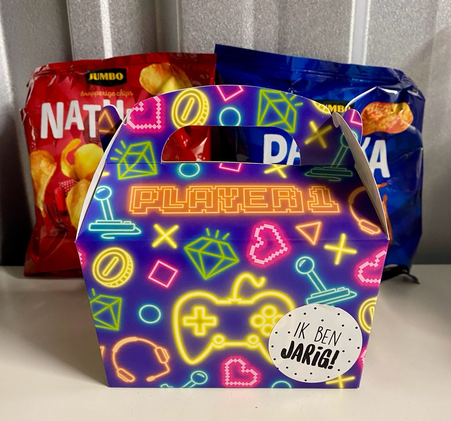 Traktatiedoosje Met Zakje Chips Gamen