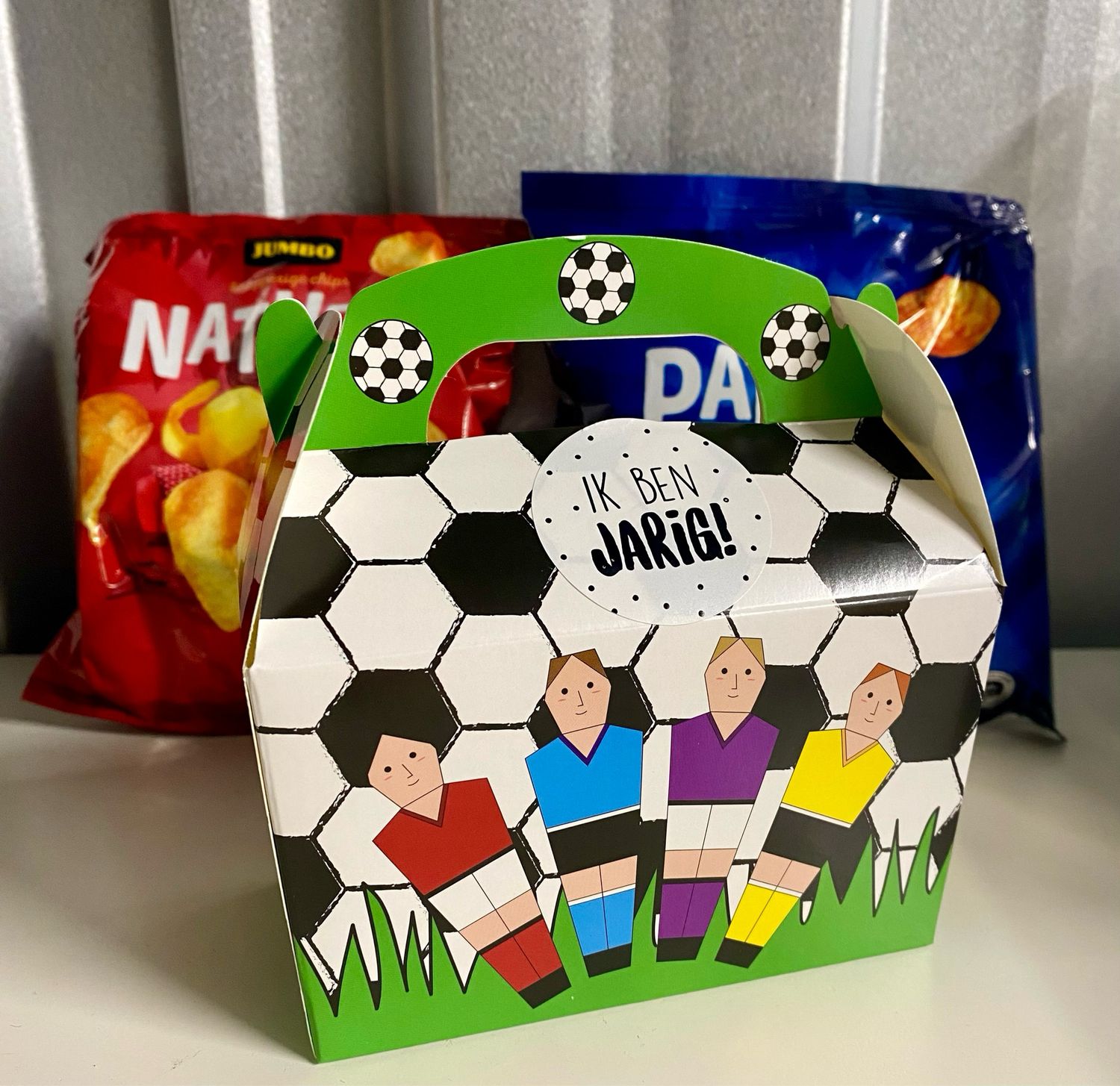 Traktatiedoosje Voetbal Met Zakje Chips