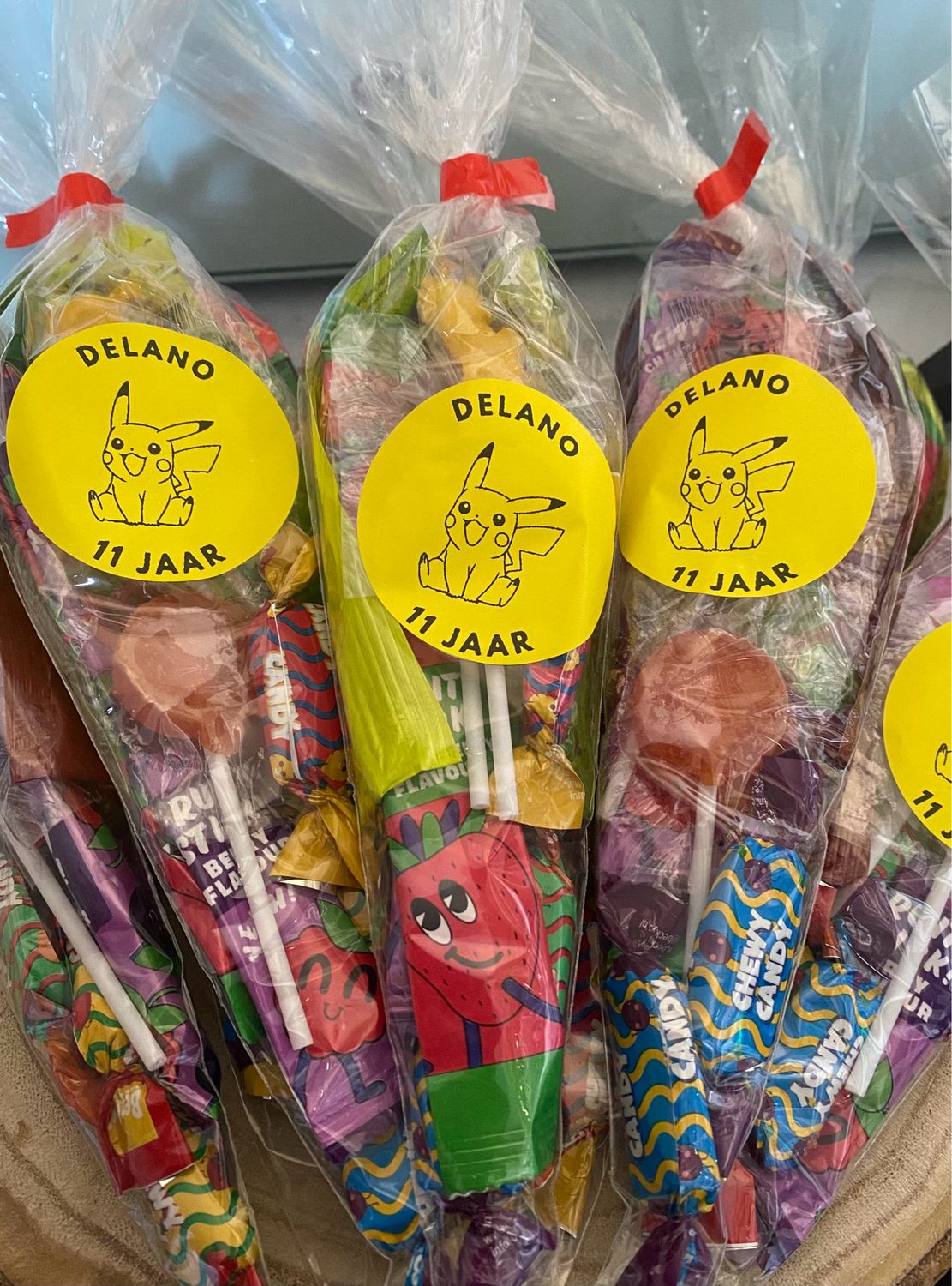 Voorbeeldtraktatie Snoepzak Themasticker