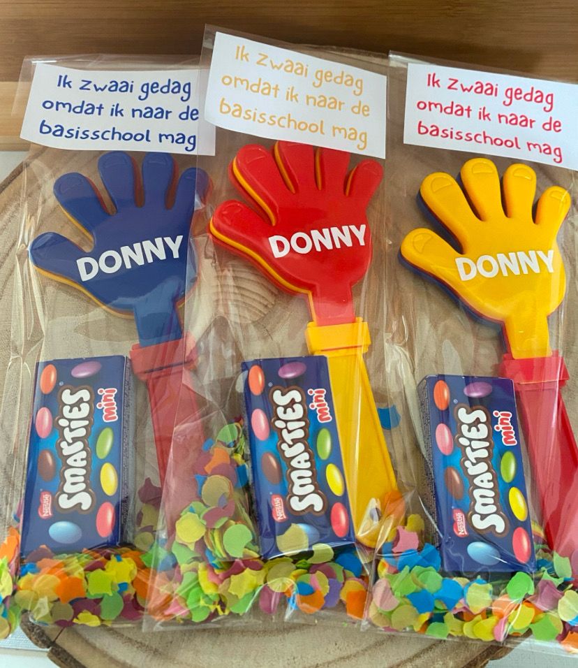 Traktatie Zwaai Gedag Klaphandje Naam Met Smarties