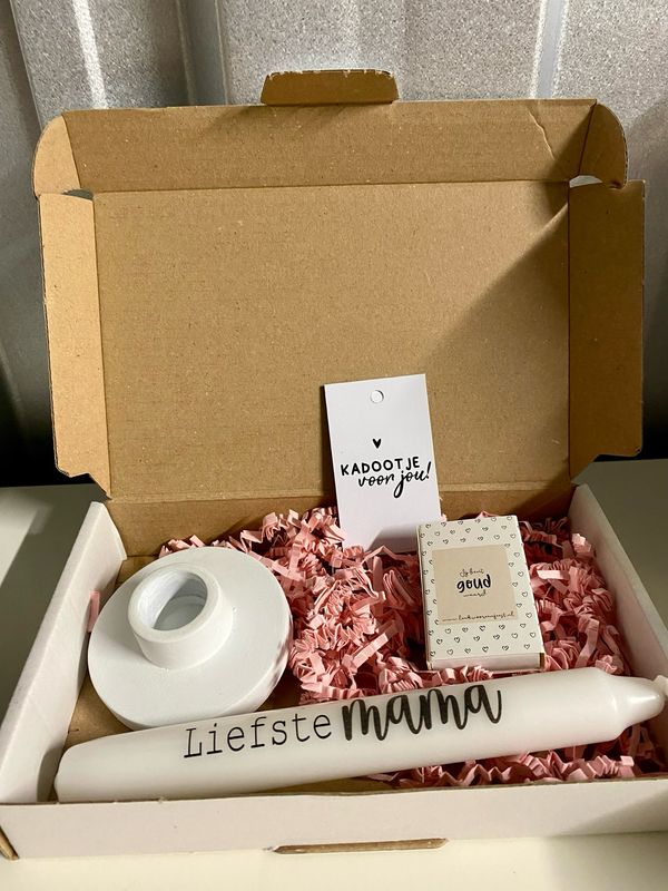 Cadeaudoosje Liefste Mama Kaars, Kaarshouder En Lucifers