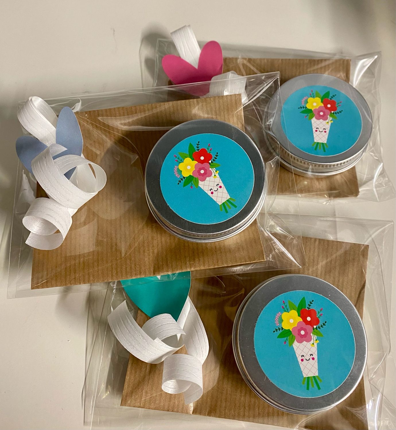 Aluminium blikje met pepermunt - Bloemetjes Aluminium blikje met pepermunt - Bloemetjes