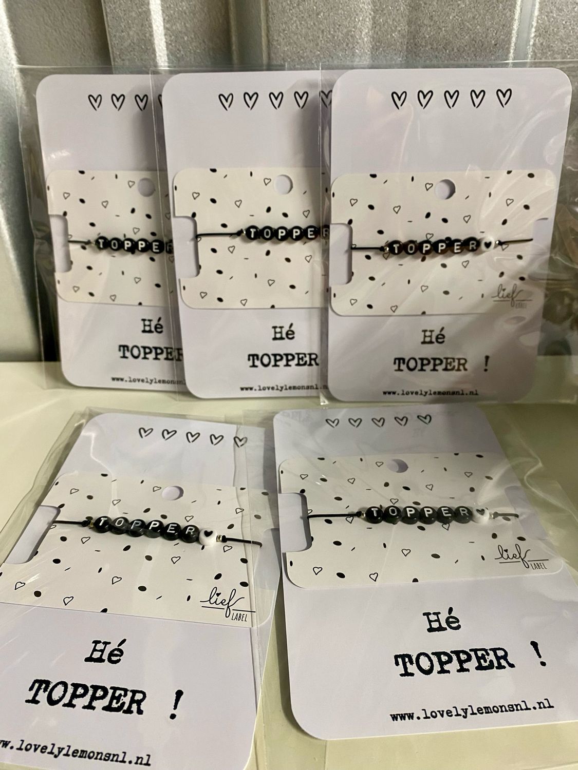 Lief Label - Armbandje op kaart hé topper!