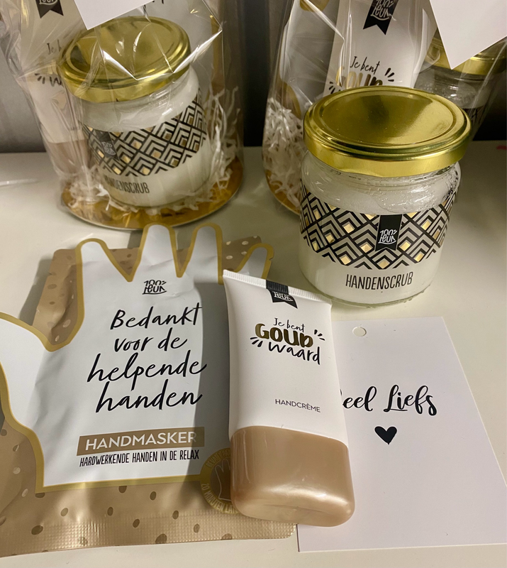 Cadeauset Helpende Handen Pakket 100 % Leuk Cadeauset Helpende Handen Pakket 100 % Leuk