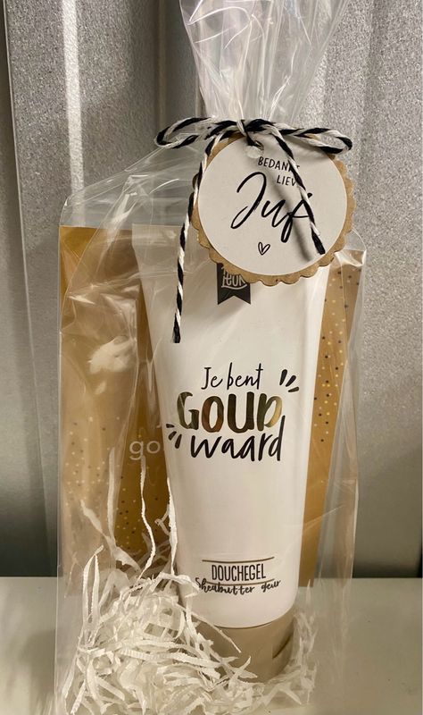 100% Douchegel – Goud waard Juf (Bonus) Mama Oma 100% Douchegel – Goud waard Juf (Bonus) Mama Oma
