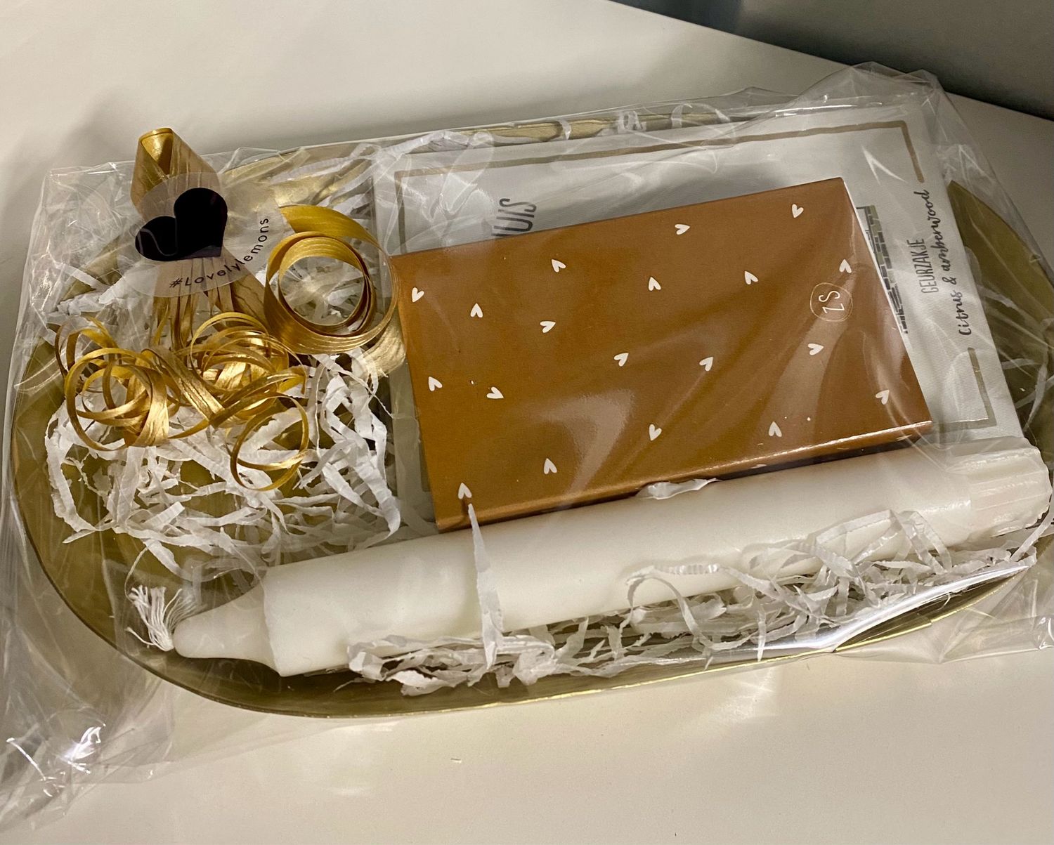 ZUSSS Cadeaupakket metalen ovalen schaal Kaars Kaars Geurzakje 100% Leuk