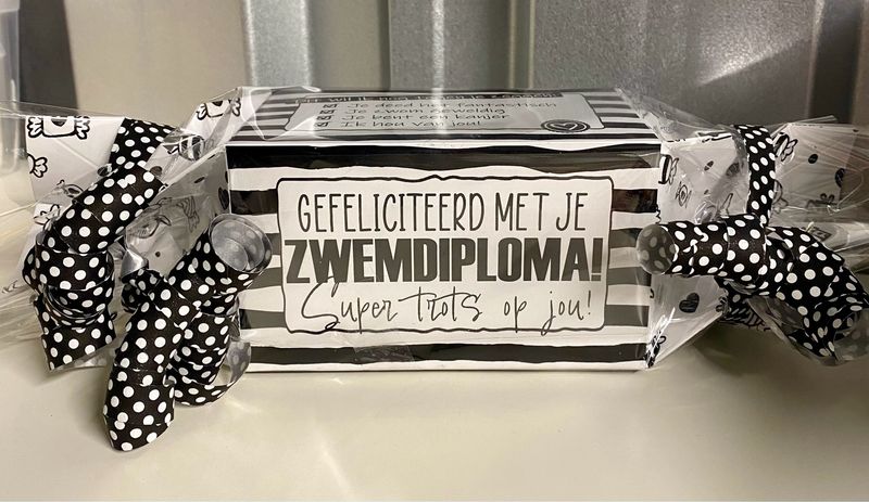 SilliBeads Snoepdoosje Gevuld- Zwemdiploma