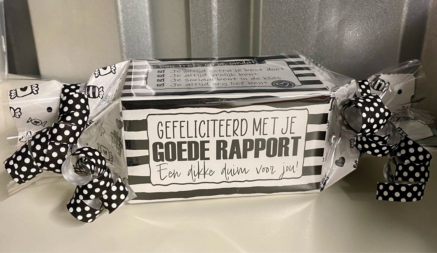 SilliBeads Snoepdoosje Gevuld - Goed Rapport SilliBeads Snoepdoosje Gevuld - Goed Rapport