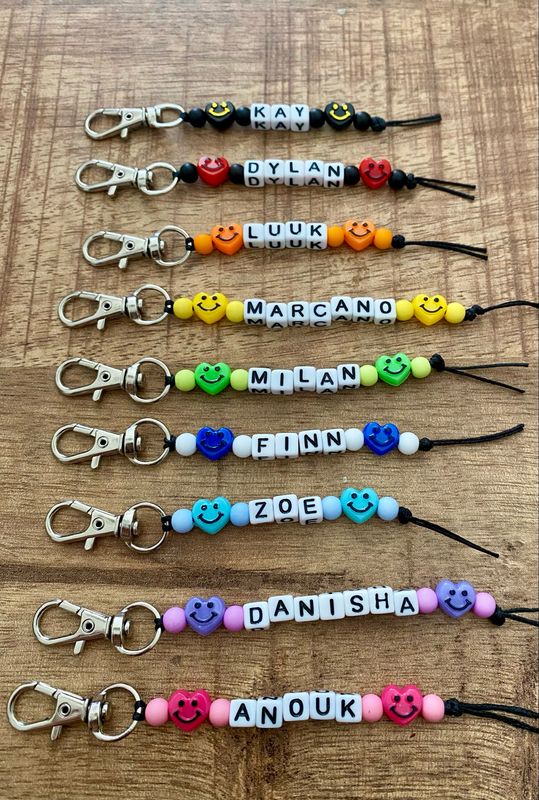 Naamsleutelhanger Smiley Hartje Los Of Als Traktatie Met Fruit Sleutels Vegan Glutenvrij