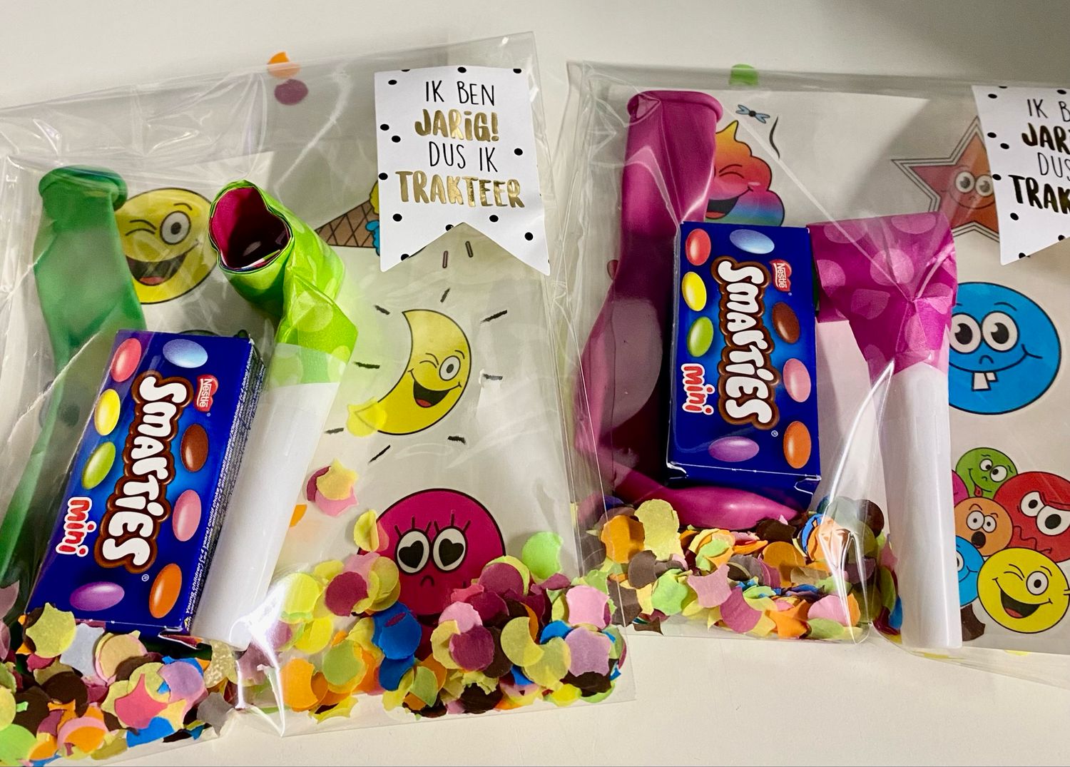 Traktatie Zakje Feest Thema Smiley Emoji Met of Zonder Snoepjes