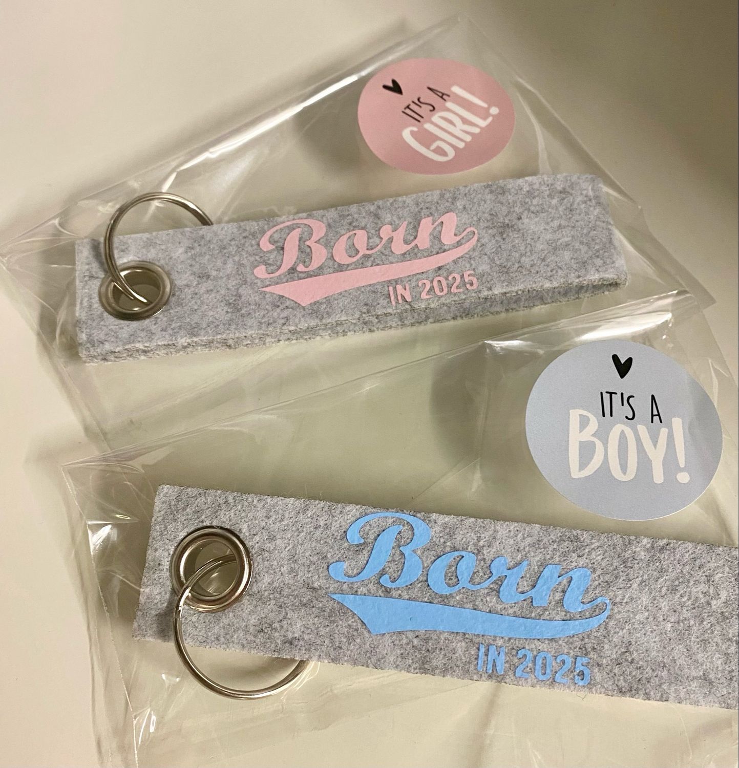 Sleutelhanger Vilt Born In 2025 Geboorte Baby Sleutelhanger Vilt Born In 2025 Geboorte Baby