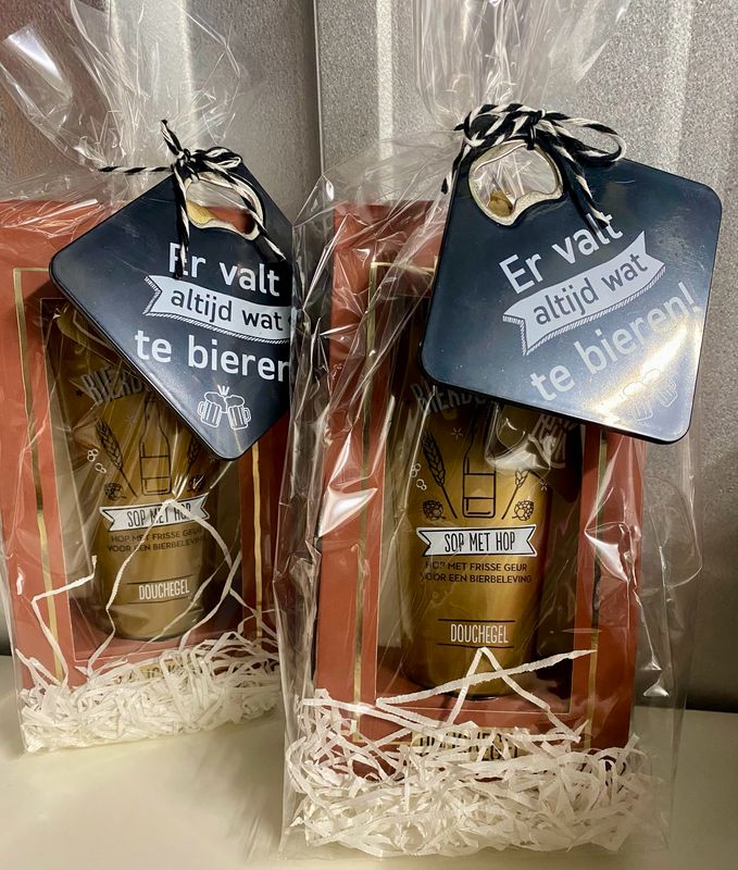 Cadeauset Er Valt Altijd Wat Te Bieren Sop Met Hop 100% Leuk Hiep Hiep Hoera Cadeauset Er Valt Altijd Wat Te Bieren Sop Met Hop 100% Leuk Hiep Hiep Hoera