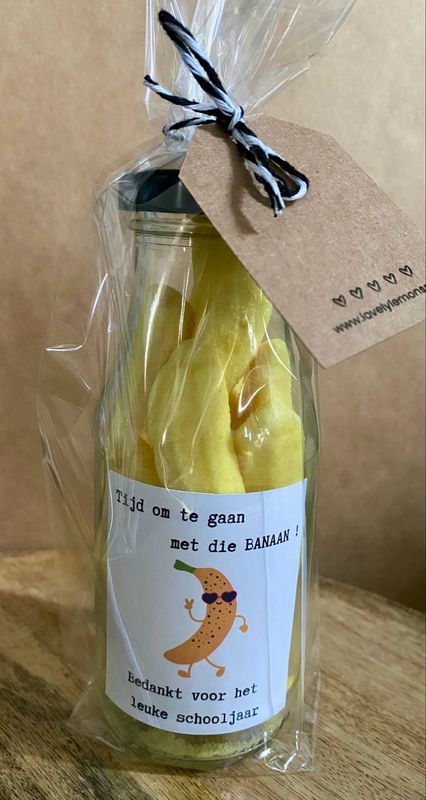Snoepcadeau Tijd Om Gaan Met Die Banaan Flesje