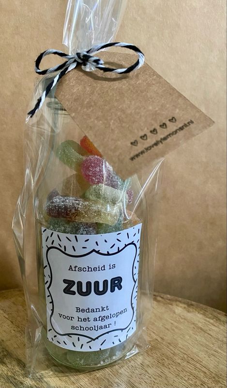 Snoepcadeau Afscheid is Zuur Flesje