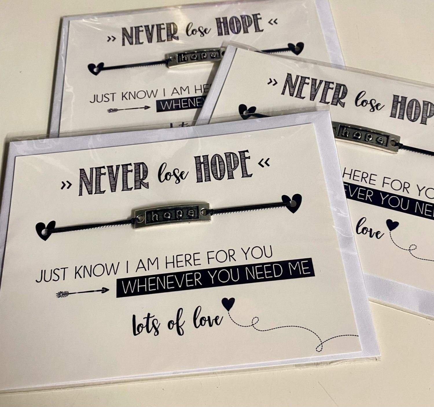 Armbandkaart never lose hope Armbandkaart never lose hope