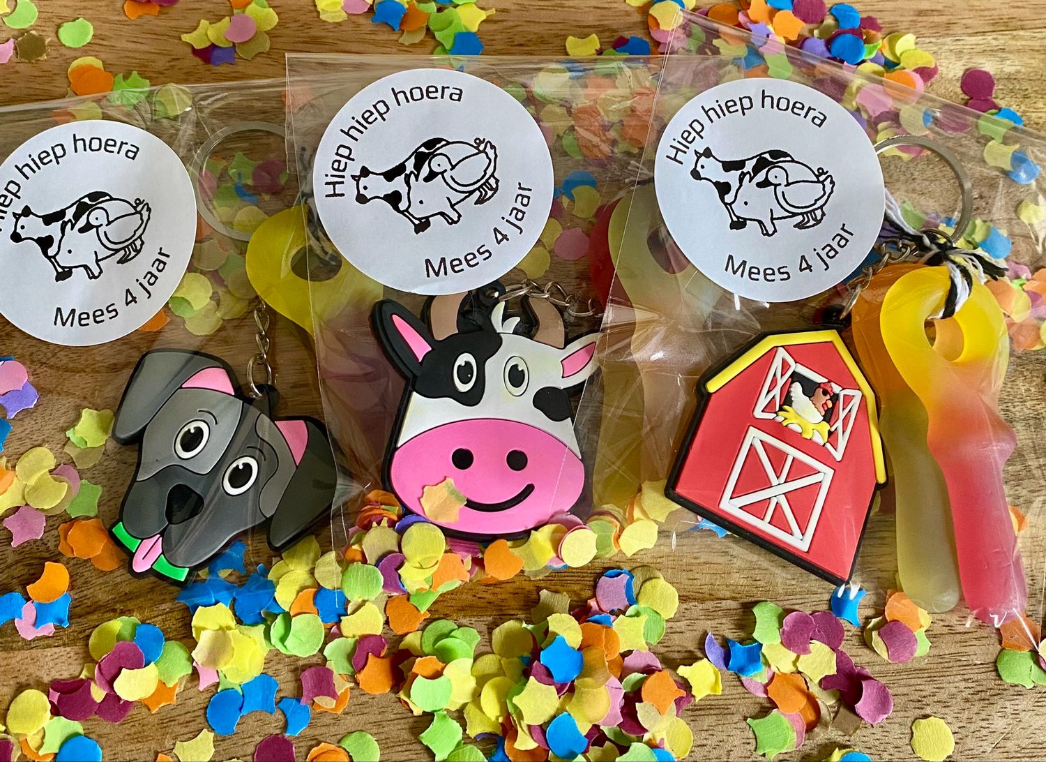 Boerderij Sleutelhanger Traktatie Met Fruit Sleutels Vegan Glutenvrij Boerderij Sleutelhanger Traktatie Met Fruit Sleutels Vegan Glutenvrij