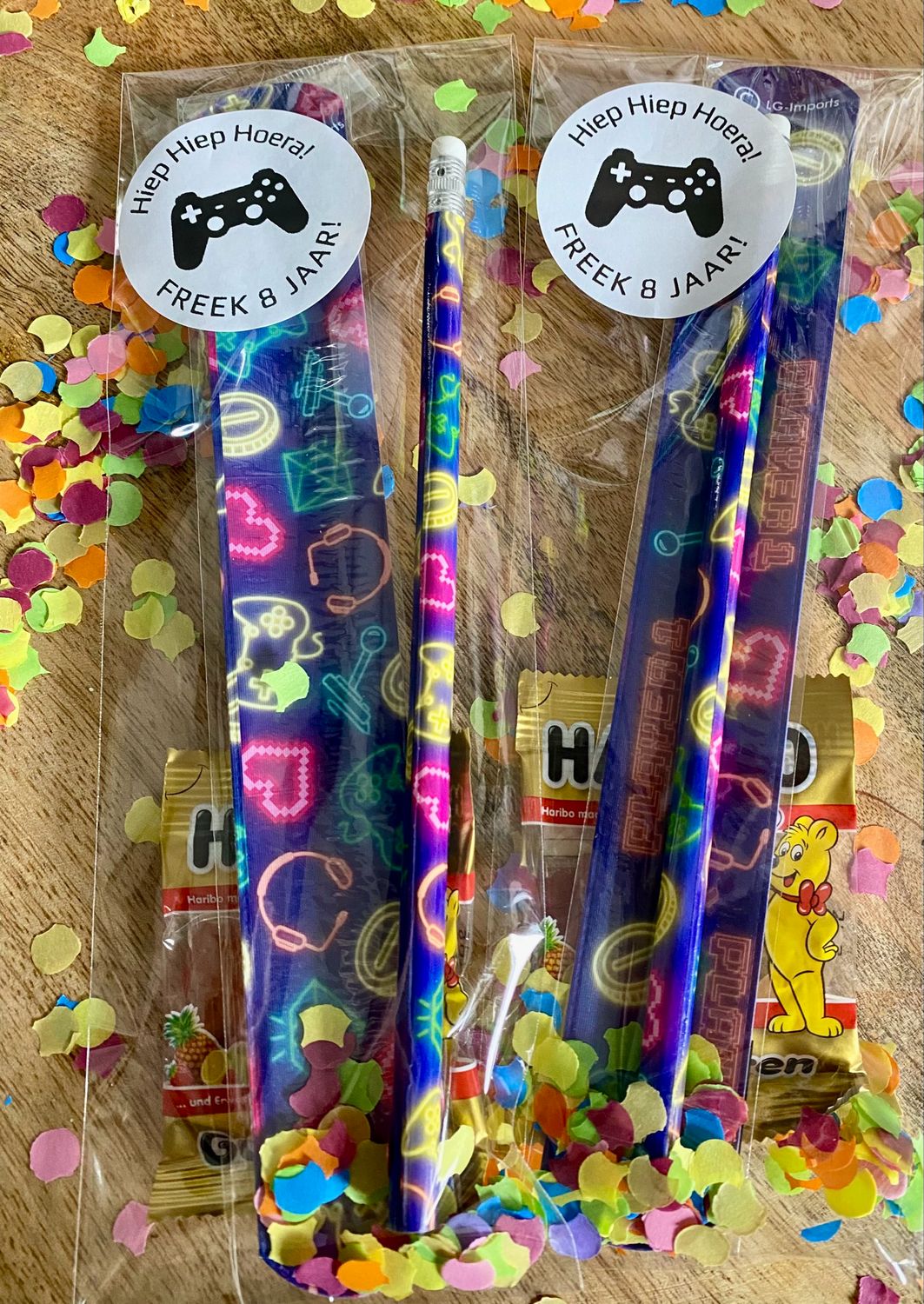 Traktatie Gamer Klaparmbandje Met Of Zonder Snoepjes Traktatie Gamer Klaparmbandje Met Of Zonder Snoepjes