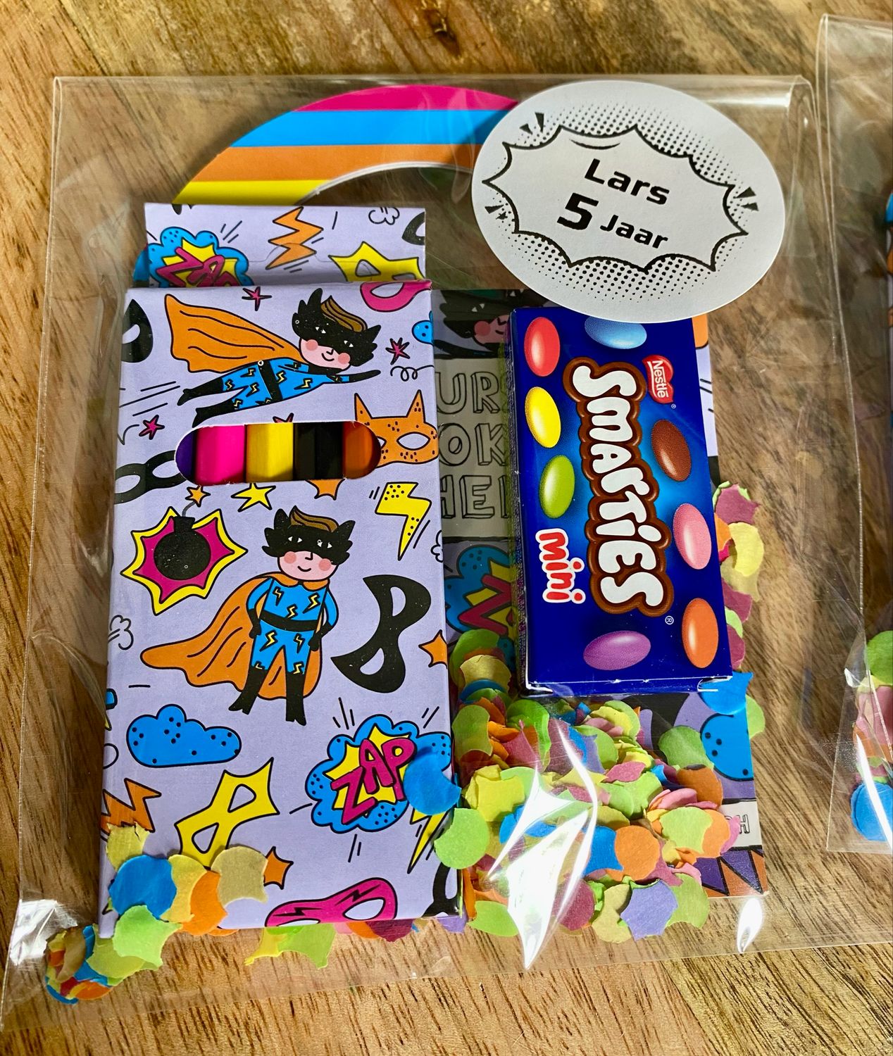 Traktatie Superhelden Kleurboekje en Potloodjes Met Of Zonder Snoepjes Traktatie Superhelden Kleurboekje en Potloodjes Met Of Zonder Snoepjes