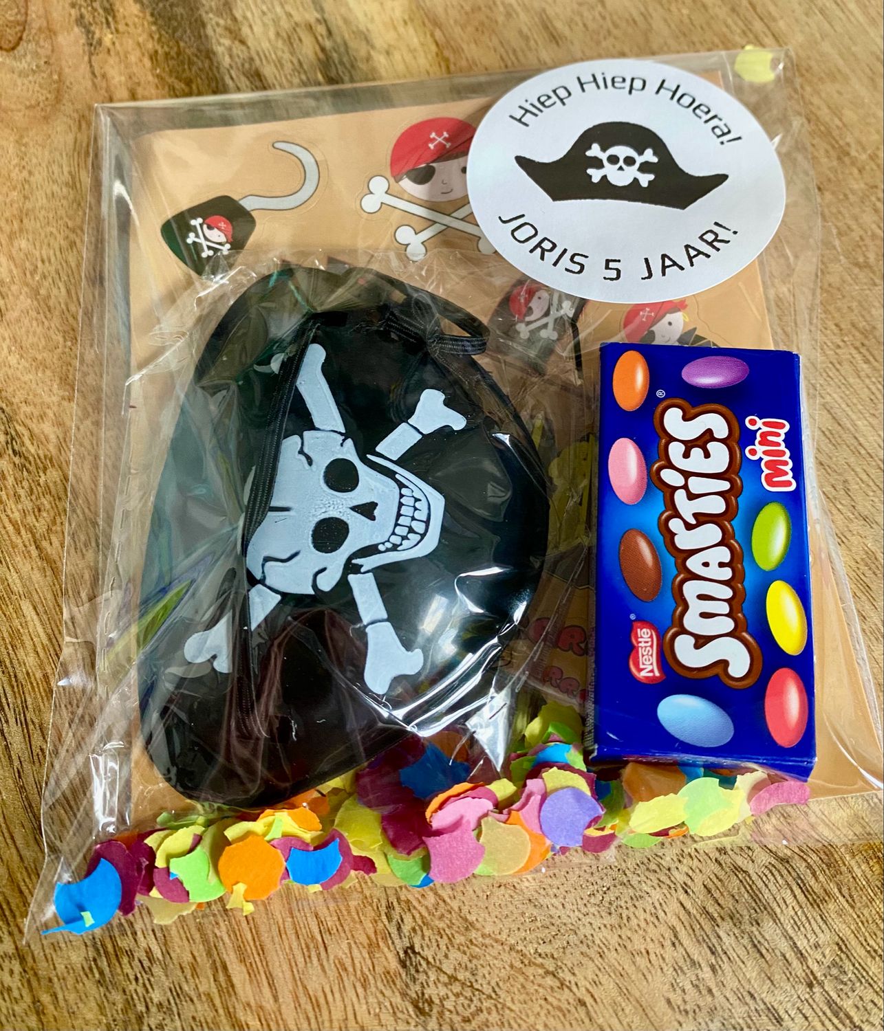 Traktatie Piraat Ooglapje/Stickervel Met Of Zonder Snoepjes Traktatie Piraat Ooglapje/Stickervel Met Of Zonder Snoepjes