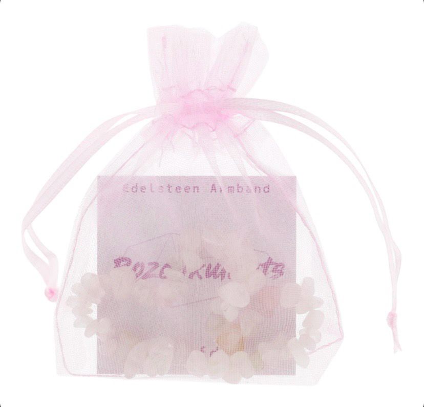 Rozenkwarts armband in organza zakje
