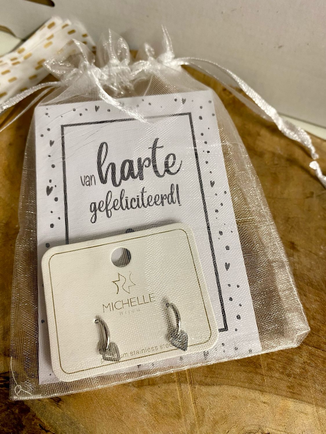 Cadeausetje Oorbellen creool met hartje JE13240 - SILVER Stainless Steel Cadeausetje Oorbellen creool met hartje JE13240 - SILVER Stainless Steel