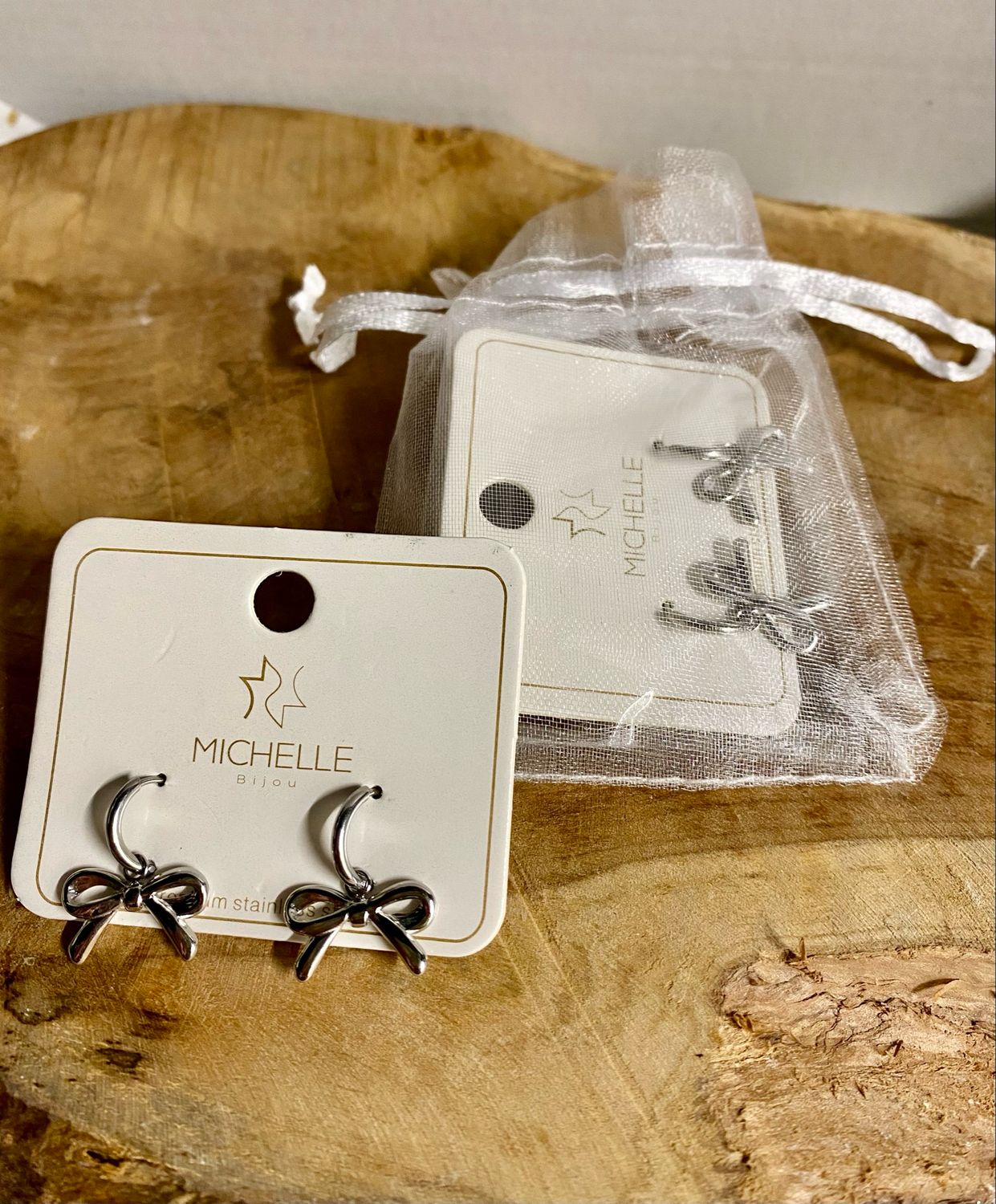 Cadeausetje Oorbellen met Strikje JE17432 - SILVER Stainless Steel