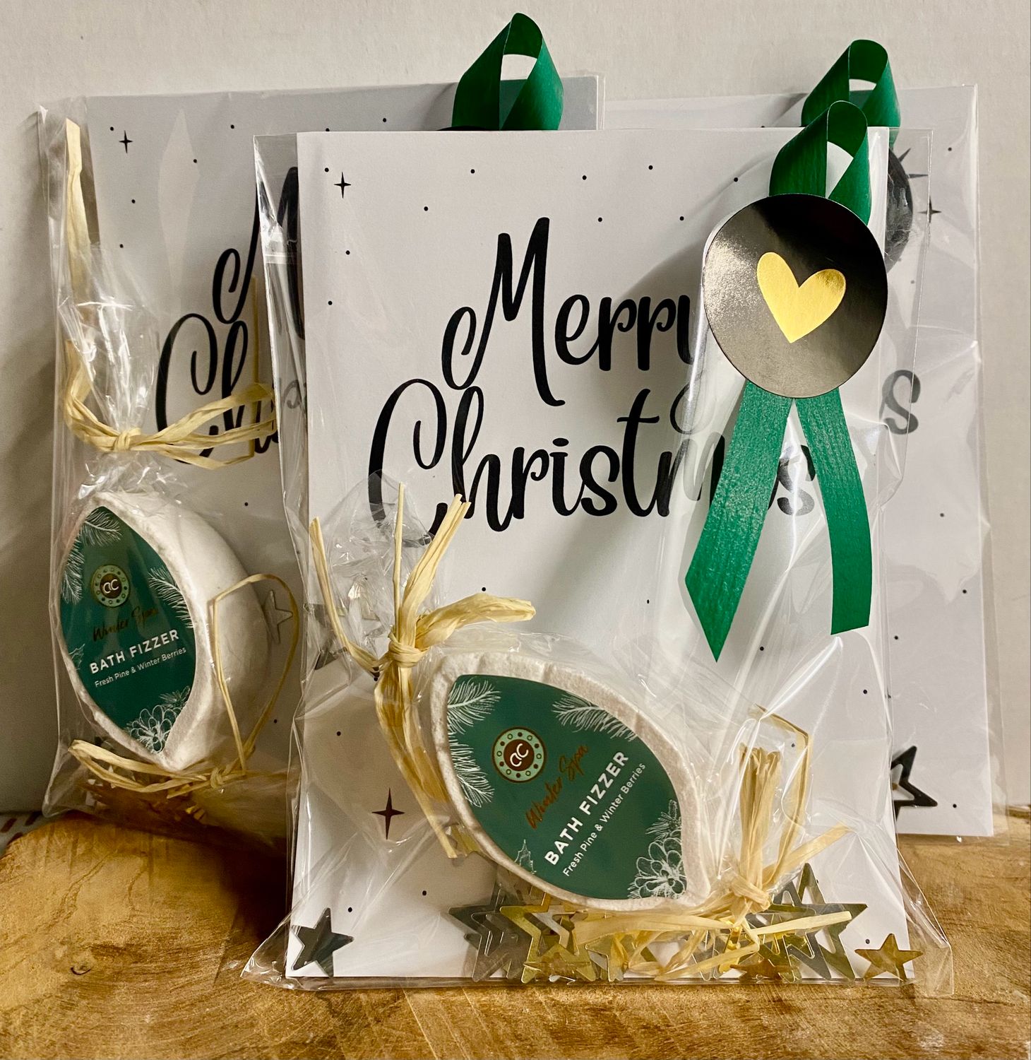 Winter Spa Bath Fizzer Fresh Pine & Winter Berries Winter Spa Bath Fizzer Fresh Pine & Winter Berries