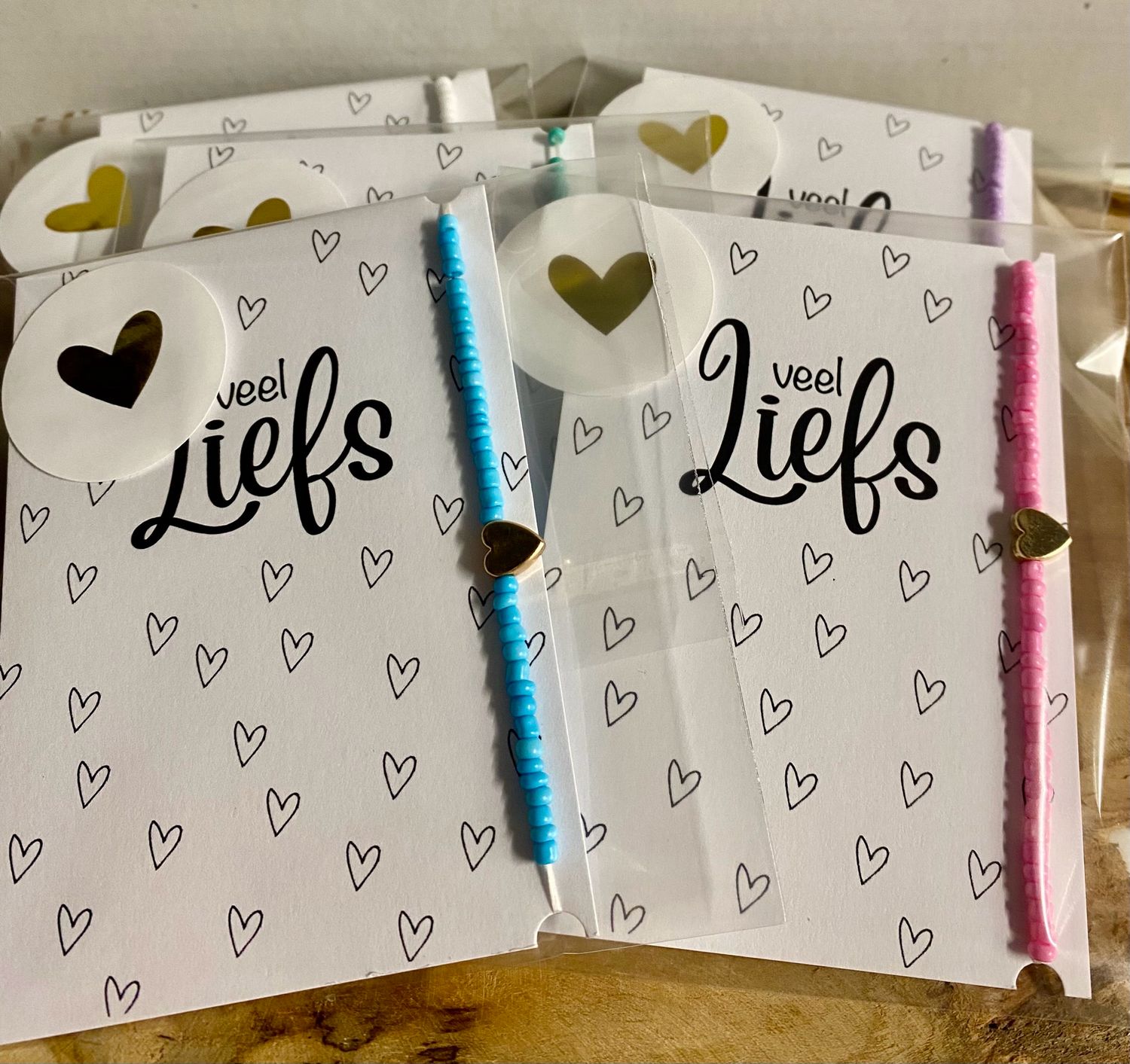 Presentje Veel Liefs Kralen Armbandje