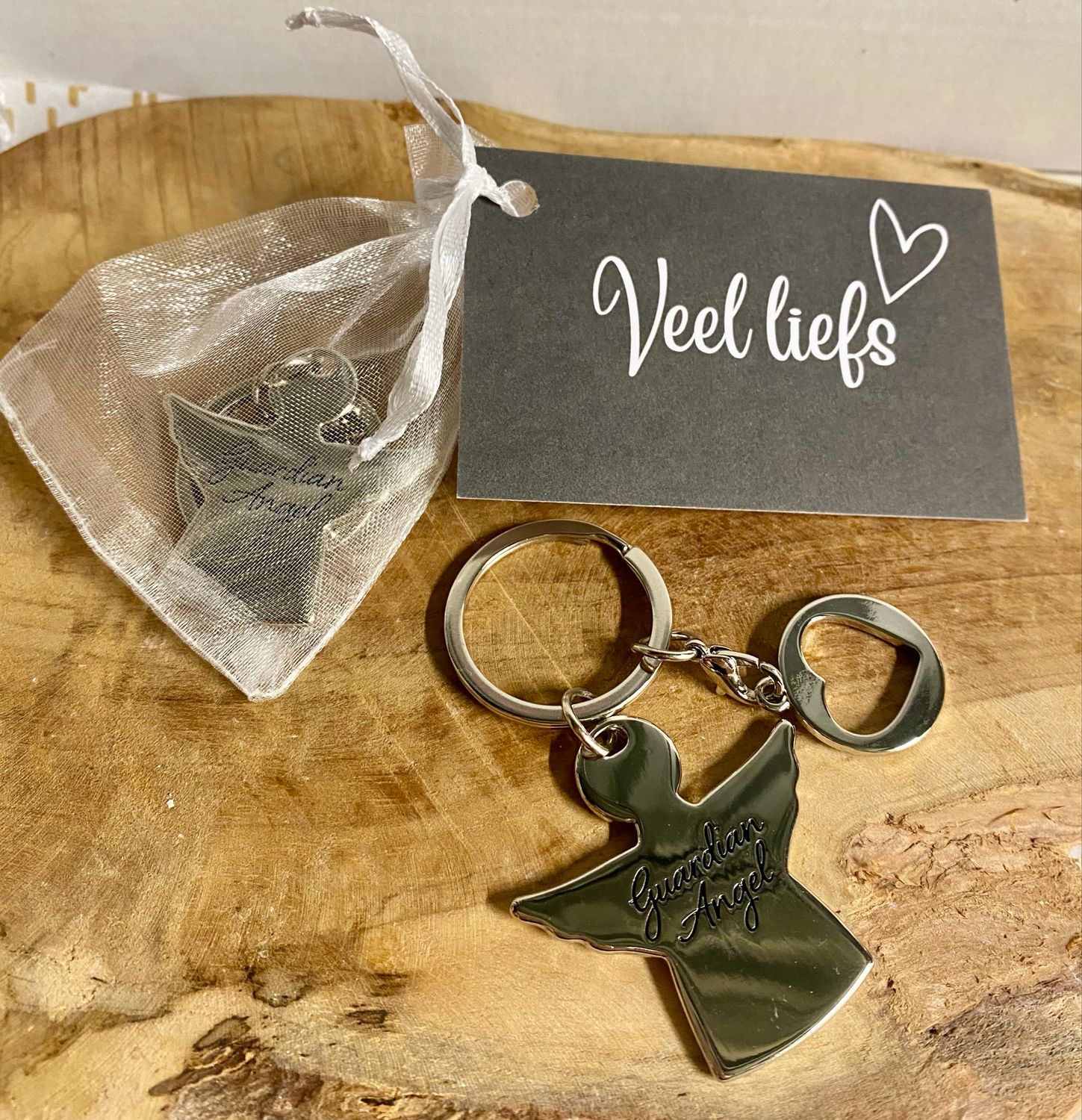 Guardian angel Engel Sleutelhanger / met hart (tevens winkelwagenmuntje) Guardian angel Engel Sleutelhanger / met hart (tevens winkelwagenmuntje)