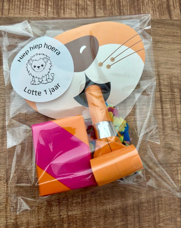 Traktatie Leeuw/Safari Roltong Met Of Zonder Snoepjes Traktatie Leeuw/Safari Roltong Met Of Zonder Snoepjes