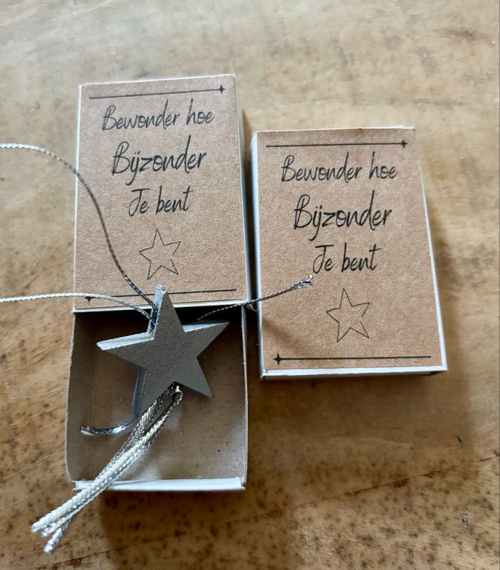 Wensdoosje - Bewonder Hoe Bijzonder Je Bent Wensdoosje - Bewonder Hoe Bijzonder Je Bent