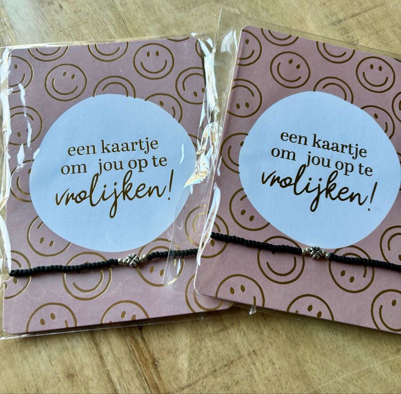 KP® Wenskaarten A6 - Een kaartje om jou op te vrolijken & Armbandje KP® Wenskaarten A6 - Een kaartje om jou op te vrolijken & Armbandje