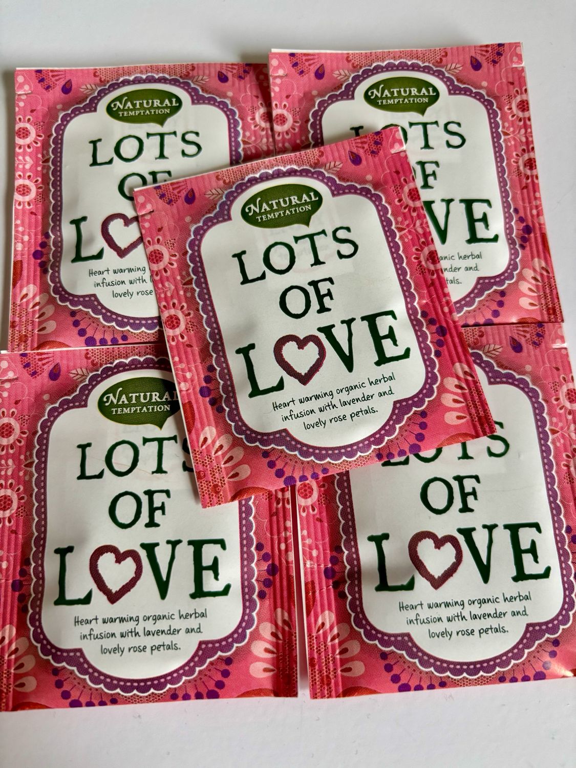 Natural Temptation Lots Of Love BIO Los Zakje