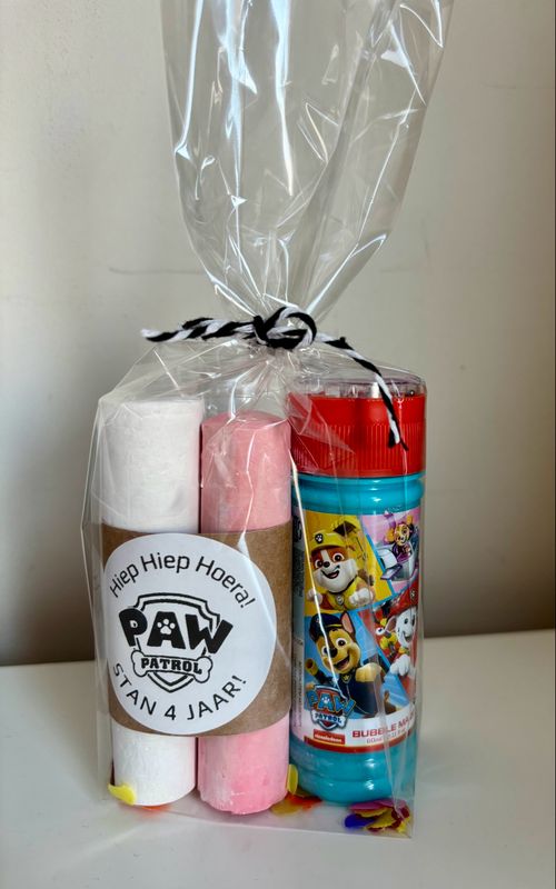 Traktatie Paw Patrol Bellenblaas/Stoepkrijt Gepersonaliseerd Met Of Zonder Snoepjes Traktatie Paw Patrol Bellenblaas/Stoepkrijt Gepersonaliseerd Met Of Zonder Snoepjes
