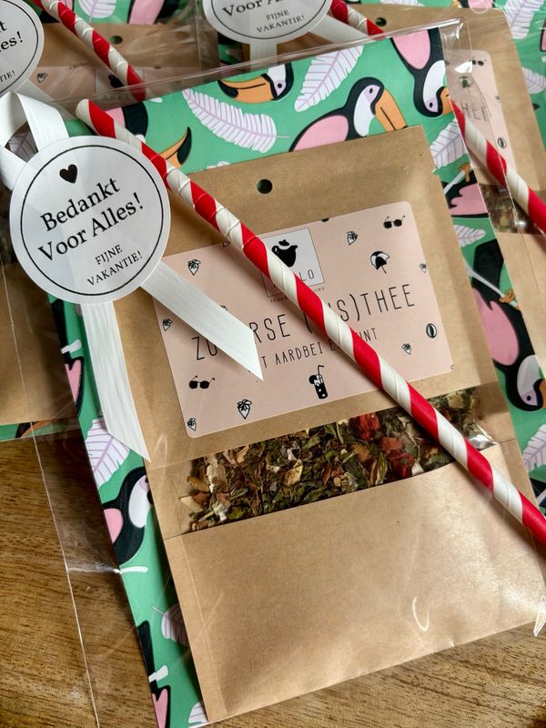 Cadeaupakketje Bedankt Voor Alles Fijne Vakantie Arelo Zomerse (ijs)thee zakje Cadeaupakketje Bedankt Voor Alles Fijne Vakantie Arelo Zomerse (ijs)thee zakje