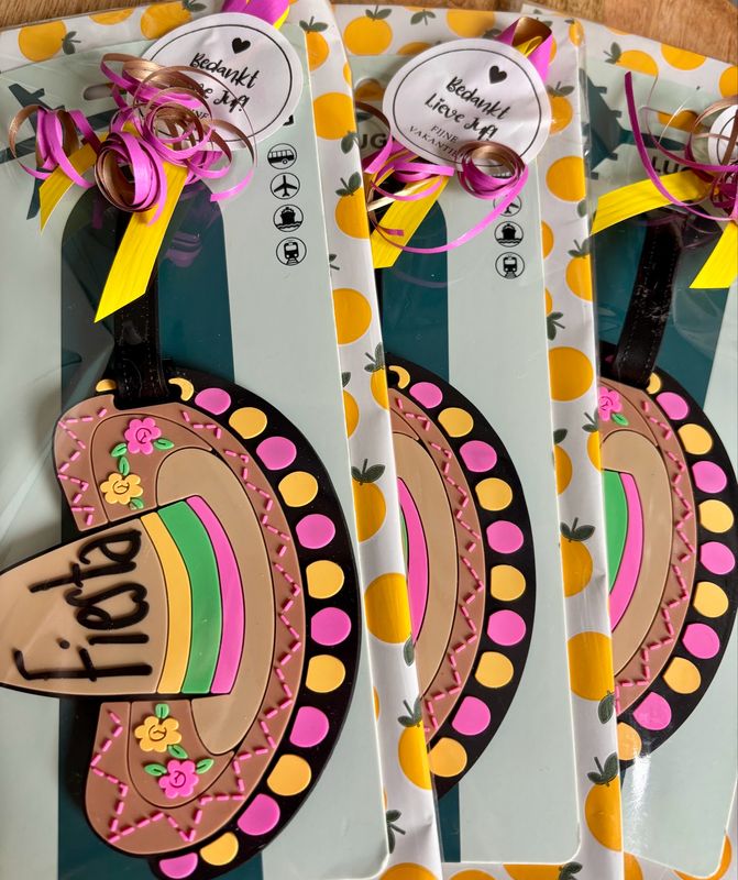 Fiesta Vrolijk Bagagelabel Mexicaanse Hoed Bedankt Lieve Juf Fiesta Vrolijk Bagagelabel Mexicaanse Hoed Bedankt Lieve Juf