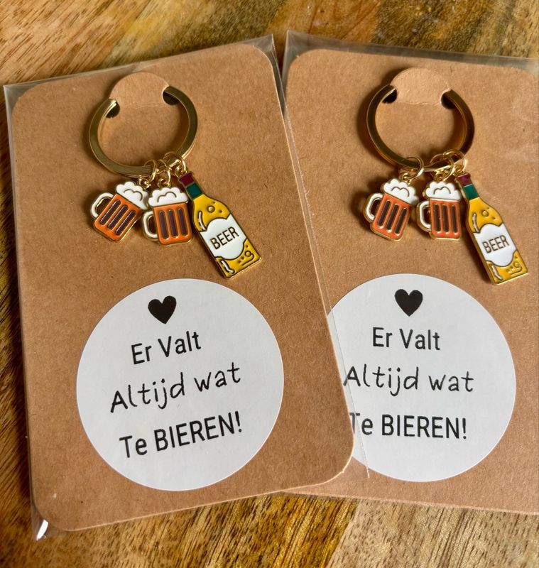 Sleutelhanger Cadeau Er Valt Altijd Wat Te Bieren