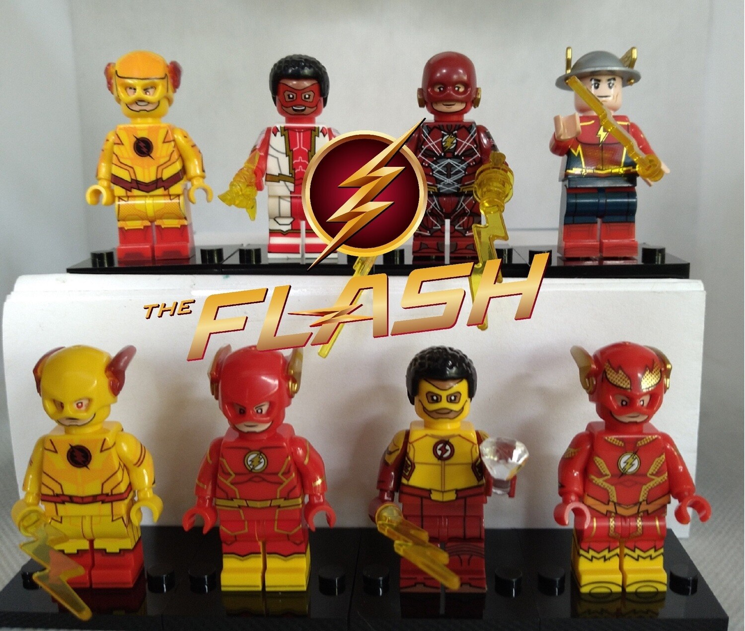 Flash set of custom-designed minifigures FLASHVERSE?