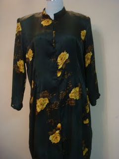 Baju Kurung Cekak Musang Bunga Emas