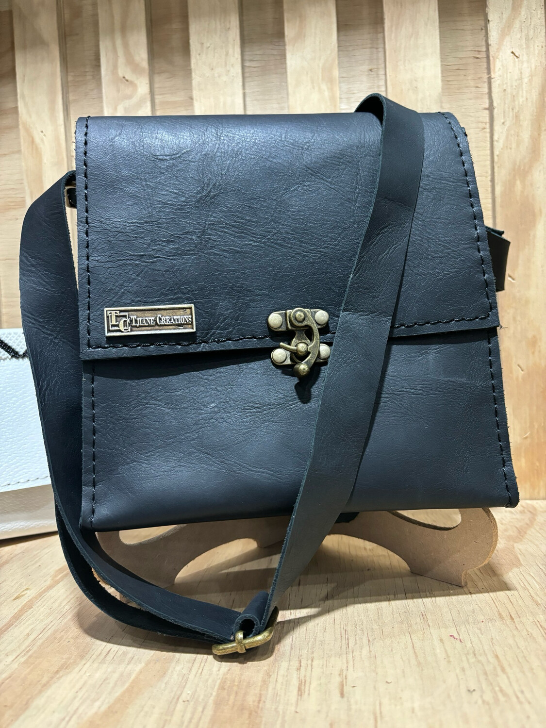 Man’s Cross Body