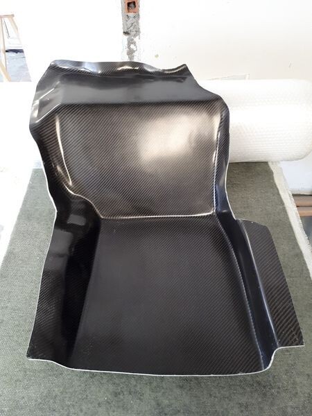 plancher repose pied copilote sierra cosworth en carbone