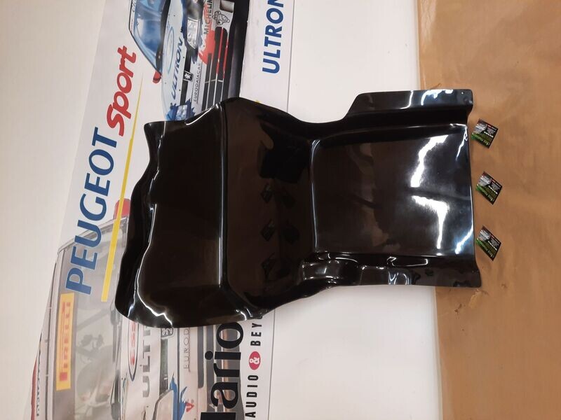 plancher repose pied copilote sierra cosworth en fibre