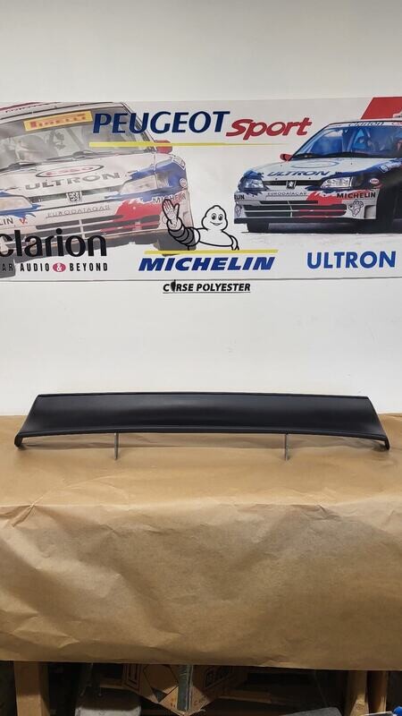 aileron style 306 maxi pour f2000 en fibre