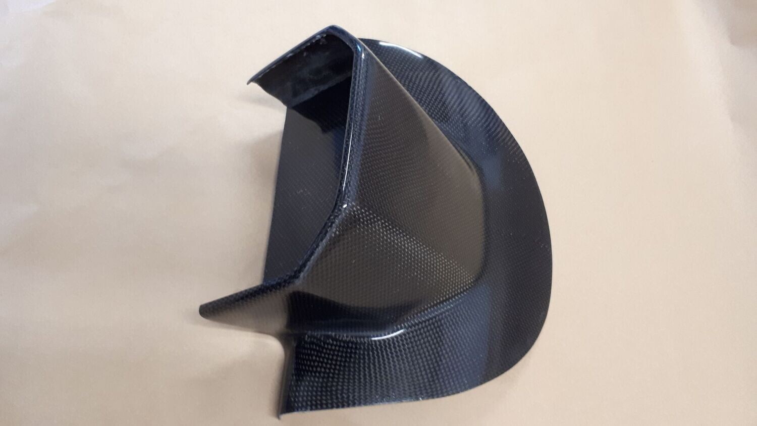 support de dash board clio 2 s1600 en carbone