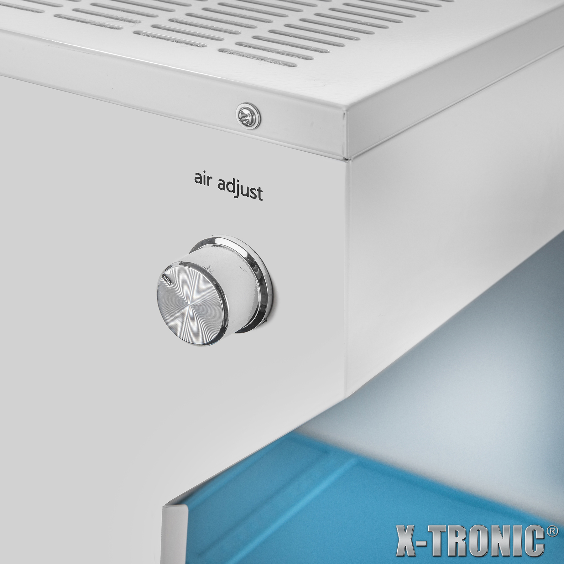 X-Tronic Model #DFX-100 • 20 Watt Compact Dust Free Room • Adjustable Fan Speed • Adjustable Dust Detection and Work Light • Work Table w/ Silicone Work Mat • Antistatic Alligator Clip • Lint Roller